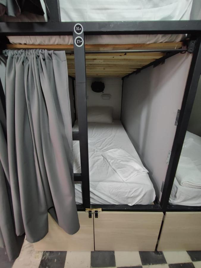 Baku Laureles Hostel Medellin Ngoại thất bức ảnh